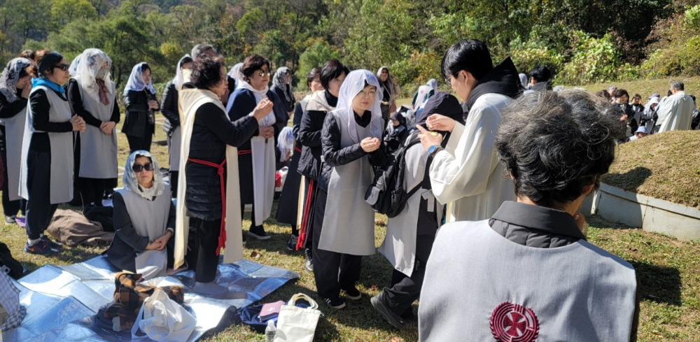 묘소순례 미사1.jpg