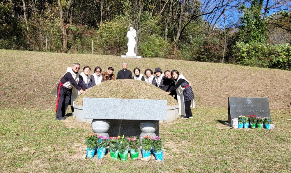 묘소순례 삼회.jpg