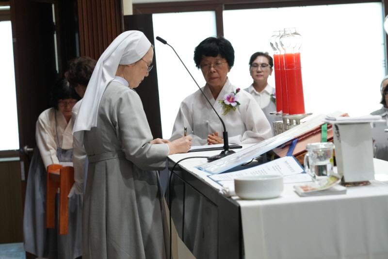 20260920_재속복자회 합동 서약식 (64).jpg
