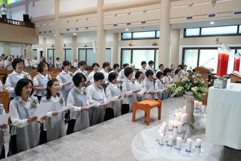 20260920_재속복자회 합동 서약식 (54).jpg